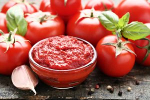 رب گوجه فرنگی صادراتی استاندارد جهانی و رنگ طبیعی جذاب