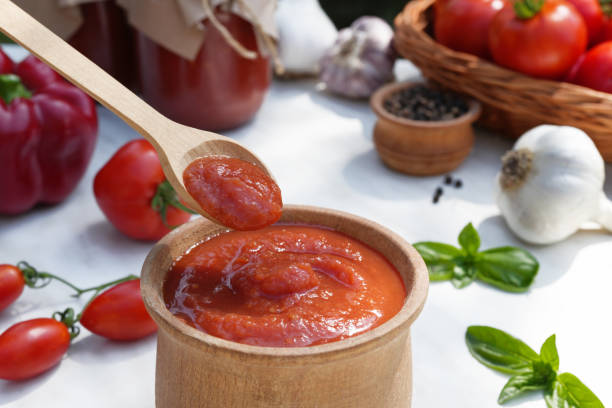 رب گوجه فرنگی غلیظ بافت سنگین و عطر دلنشین غذا